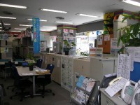 本日も良質な中古オフィス家具を大量展示中です！ぜひ御来店ください！