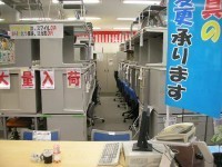 中古オフィス家具の専門店ありがとう屋です！本日の店内の様子です。