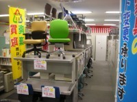 中古オフィス家具の店ありがとう屋店内の様子です