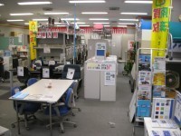 中古オフィス家具の専門店ありがとう屋、店内の様子です。