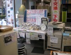 コクヨ、オカムラ中古リサイクル家具を大量展示中